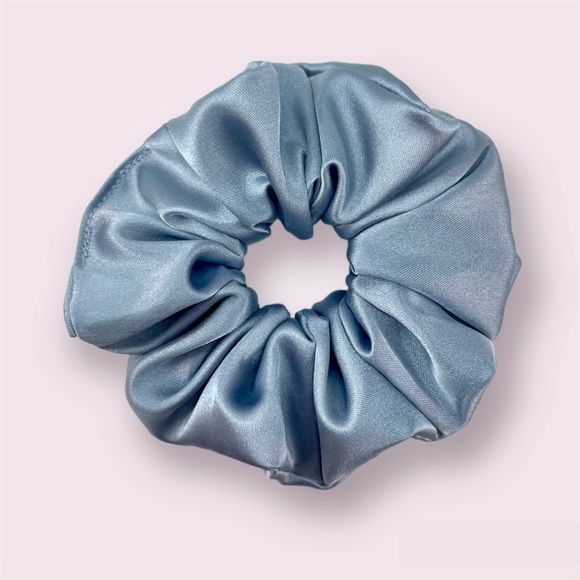 HANDMADE - satin spiral hair scrunchie, ice blue - Picture 3 of 4
